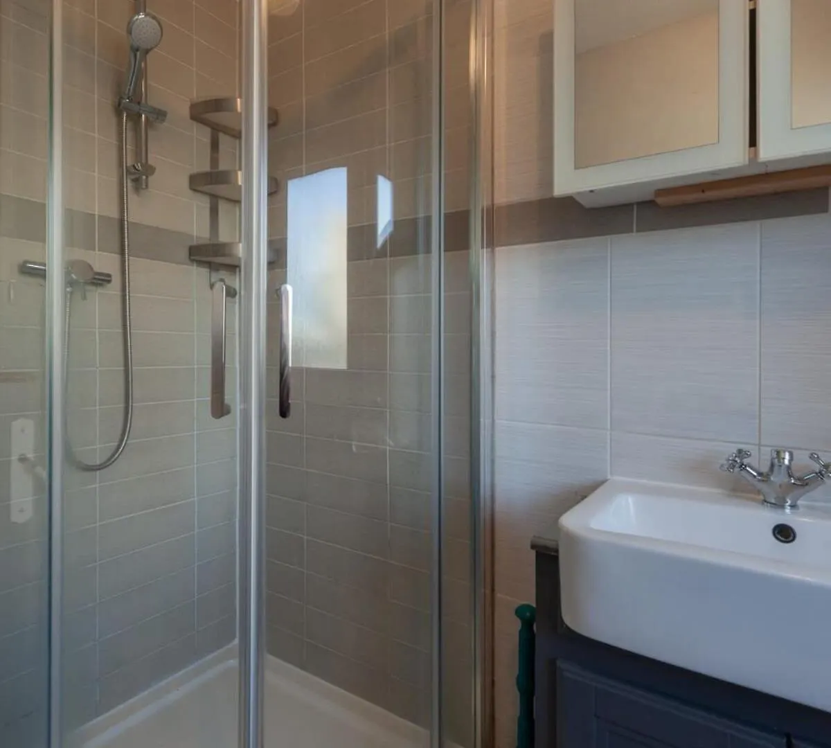 Central London Stylish 4 Bedroom Apartment United Kingdom